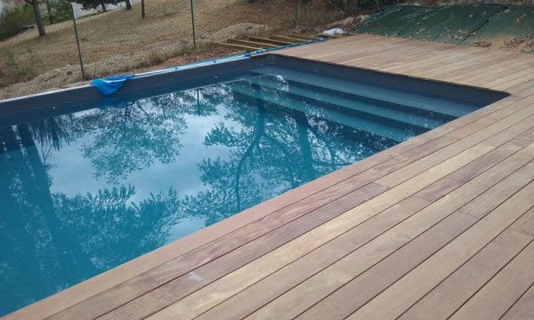 Terrasse Cumaru piscine Brive