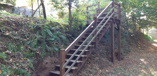 Palier et escalier bois de jardin Ussac